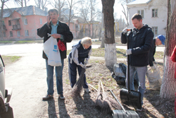 Трудовой коллектив ООО «Газпром межрегионгаз Ульяновск» активно участвует в весенних субботниках по уборке города